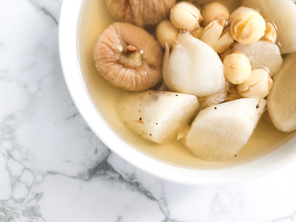 Wu Zhi Mao Tao & Dried Sea Coconut Apple Soup